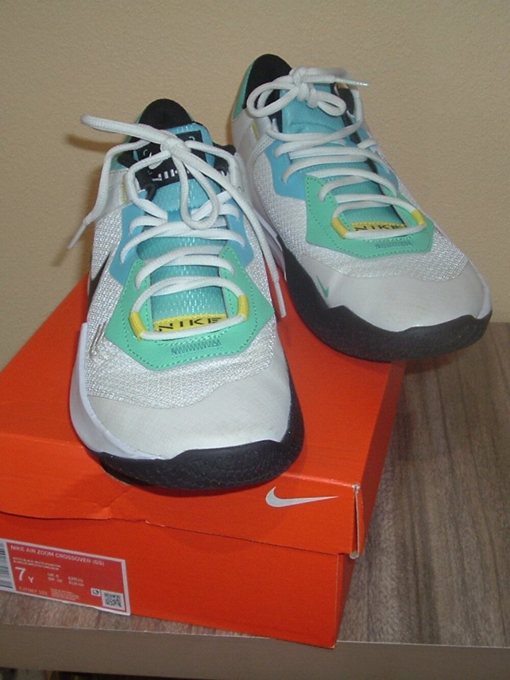 Nike Air Zoom Crossover GS Shoes Big Kids FJ7687 101 size 7 youth $125 MSRP